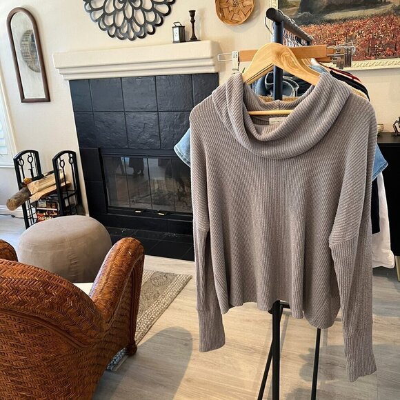 Lucky Brand Sweater SZ Medium Gray Tulip Hem Ribbed Asymmetrical Open Back Fall - Picture 12 of 12